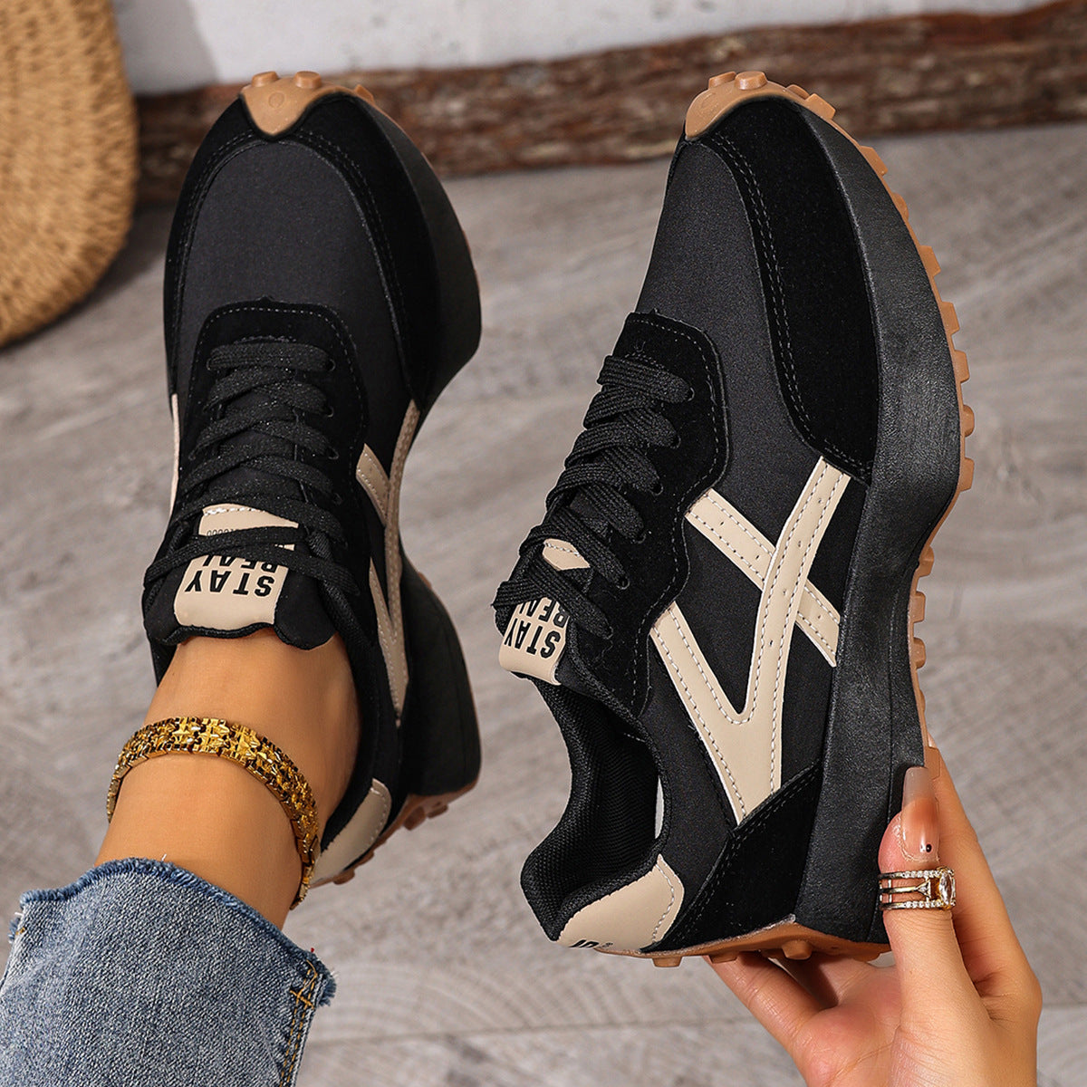 Bella | Wide-Fit Knit Lightweight Women Orthopedic Sneaker