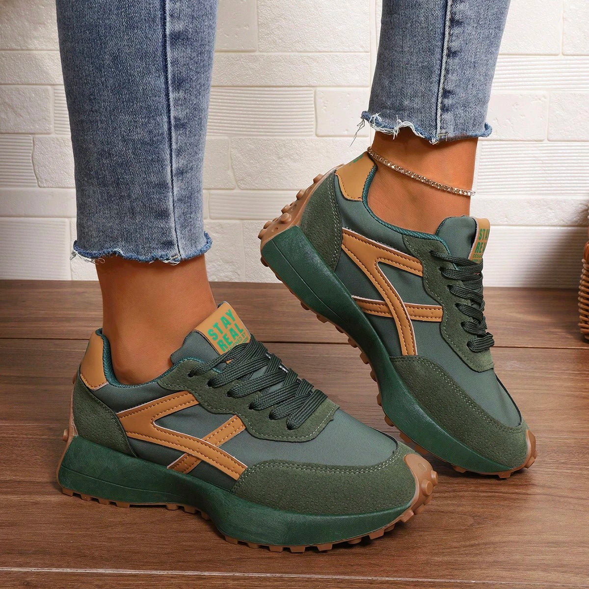 Bella | Wide-Fit Knit Lightweight Women Orthopedic Sneaker