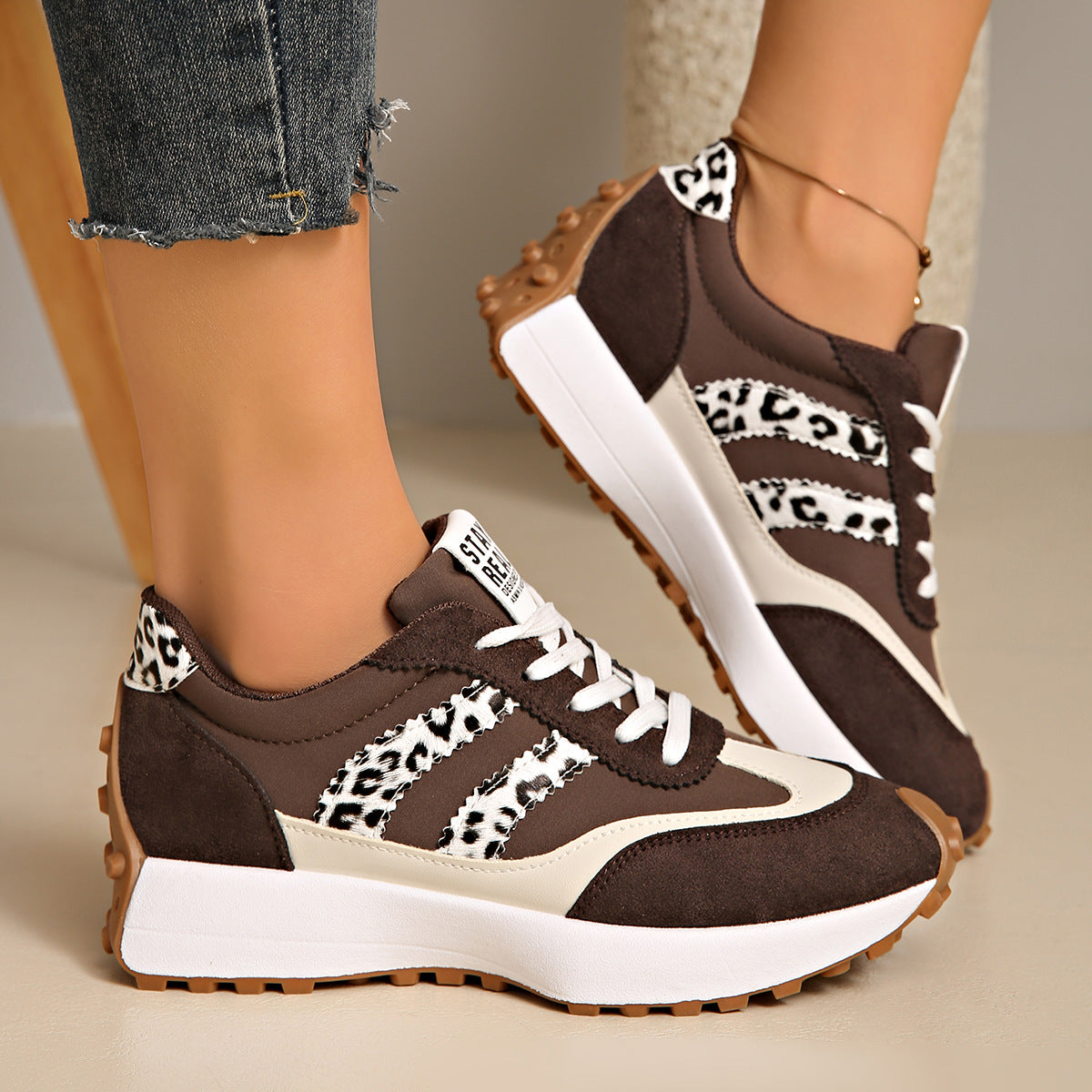 Bella | Wide-Fit Knit Lightweight Women Orthopedic Sneaker