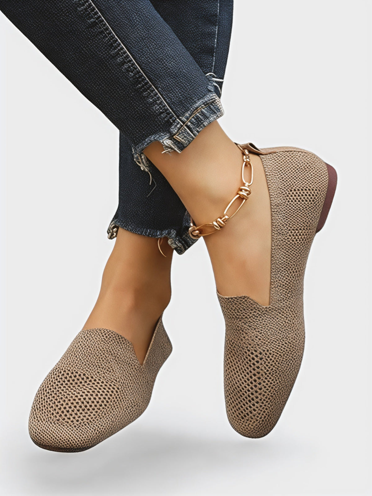 Olive | Cushioned Lace-Up Mesh Women Orthopedic Sneaker