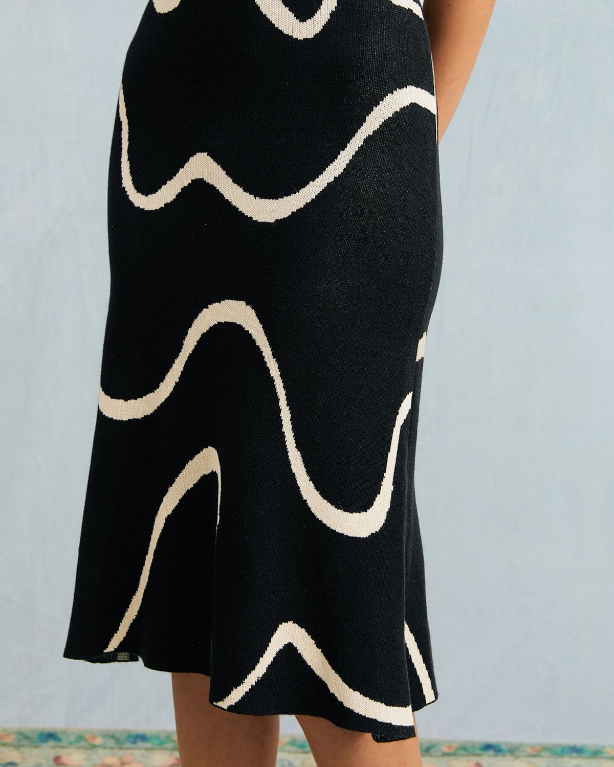 Naomi | Mermaid-Hem Bodycon Knit Midi Dress
